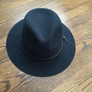Yestadt millinery hat